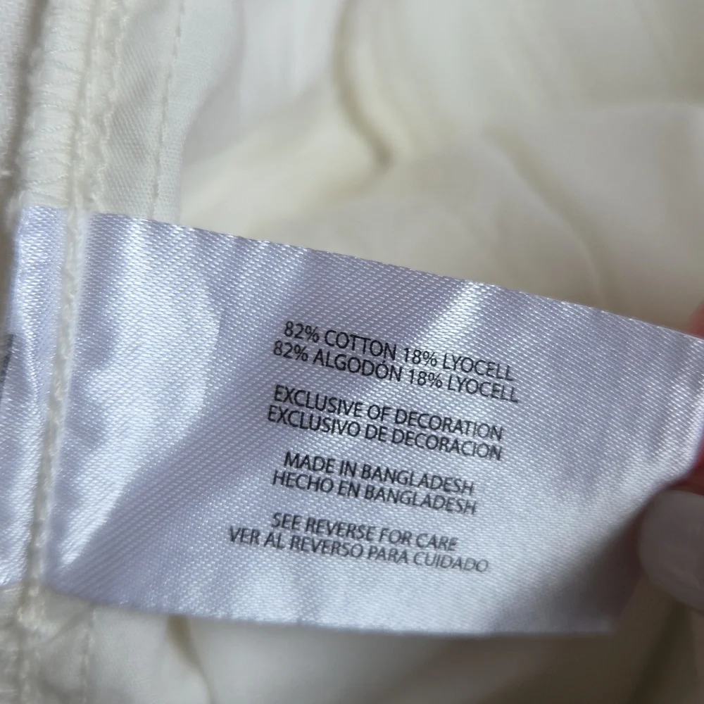 Orvis Women's White Shorts 2XL NWT Cargo Outdoor Lightweight Cotton Blend